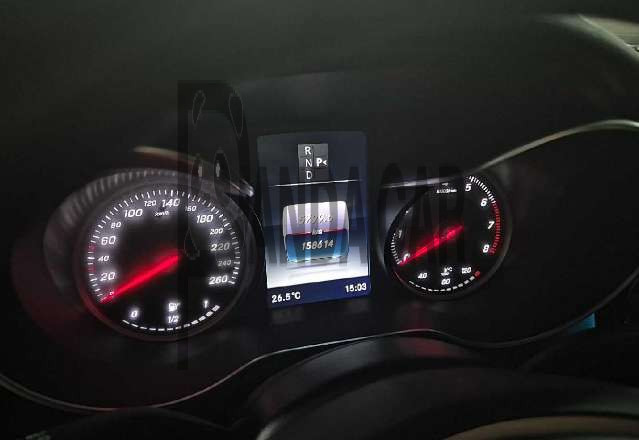 2017 Mercedes-Benz C200, photograph 5