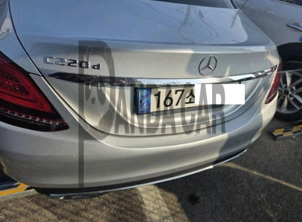 2019 Mercedes-Benz C220 d, photograph 3