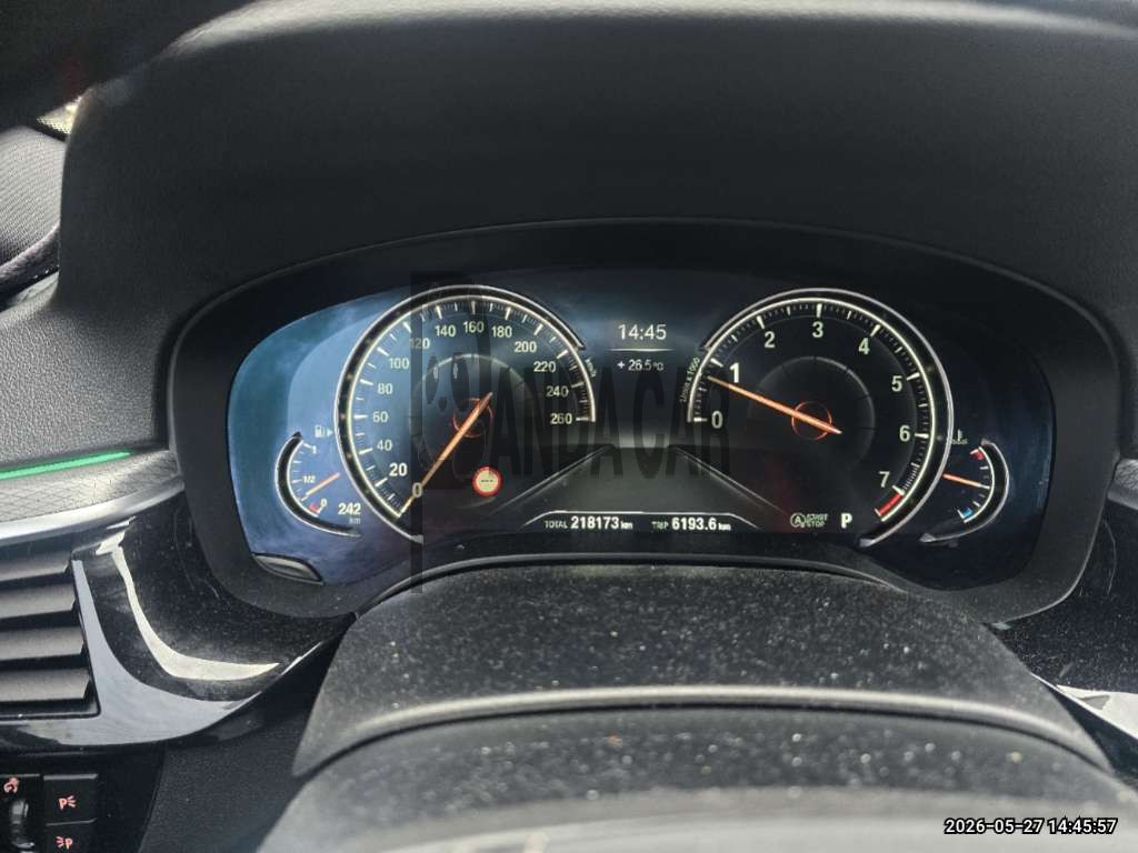 2018 BMW 530i xDrive, photograph 7