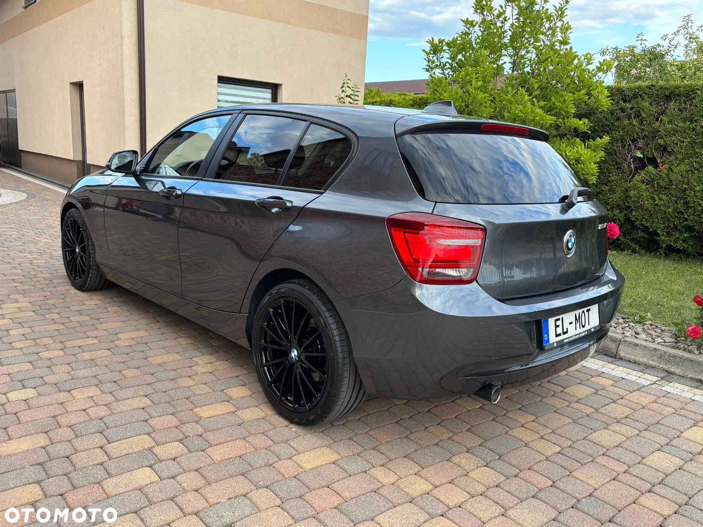 2015 BMW Seria 1 118d DPF Edition Sport, photograph 2