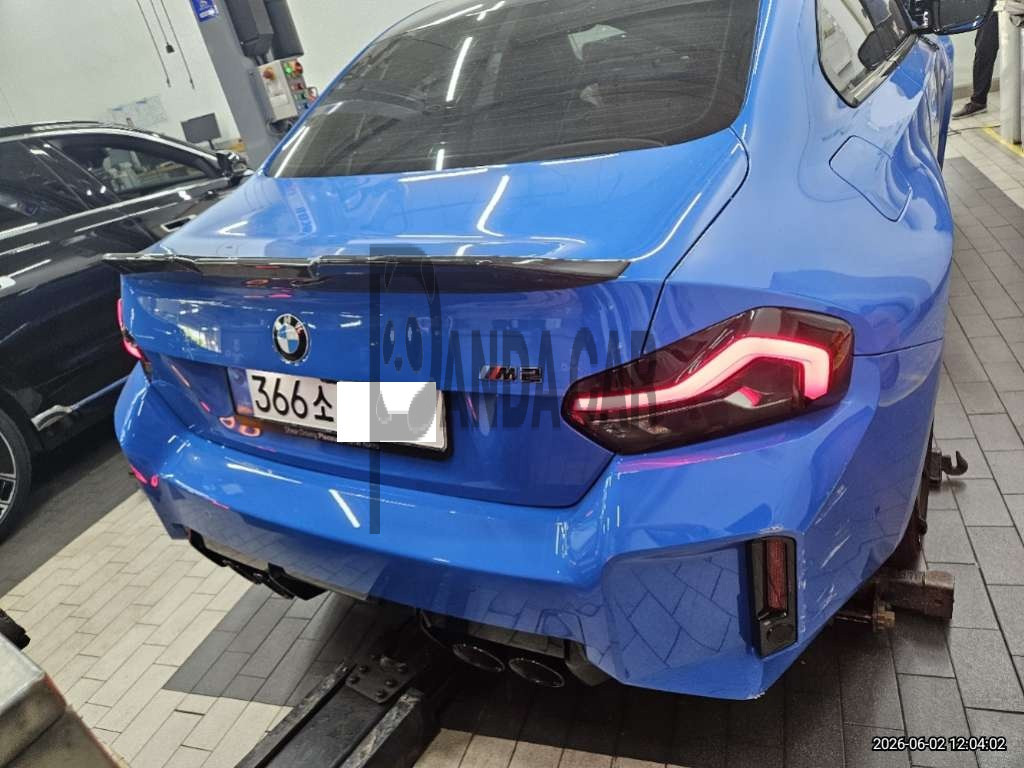2026 BMW M2, photograph 3