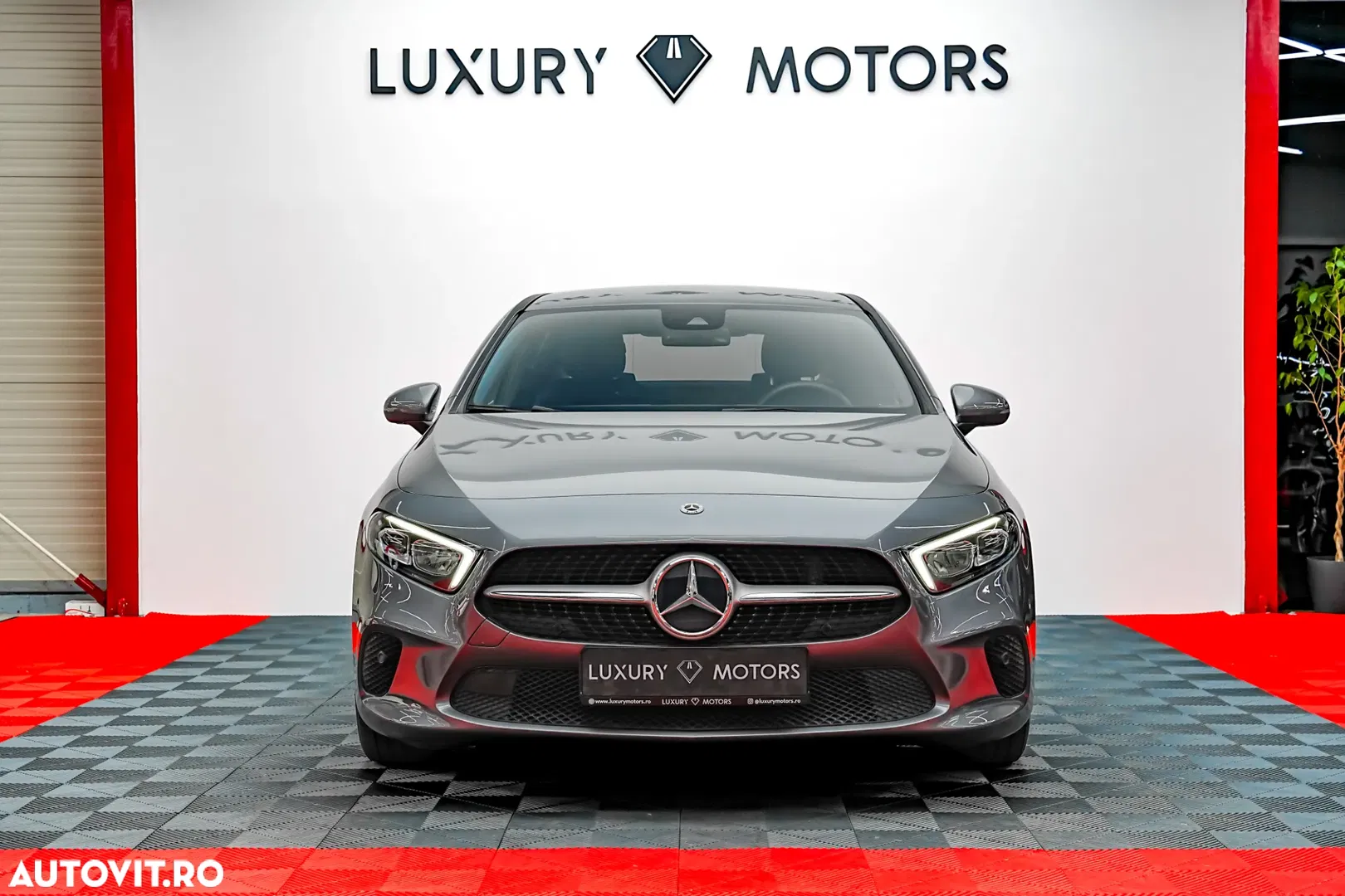 2020 Mercedes-Benz A 180 Sedan 7G-DCT Progressive, photograph 3