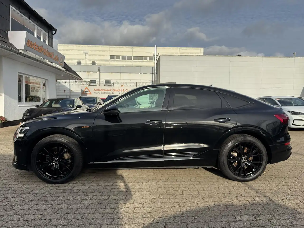 2022 Audi e-tron Sportback 50 2x S line ACC PANO S-SITZE, photograph 9