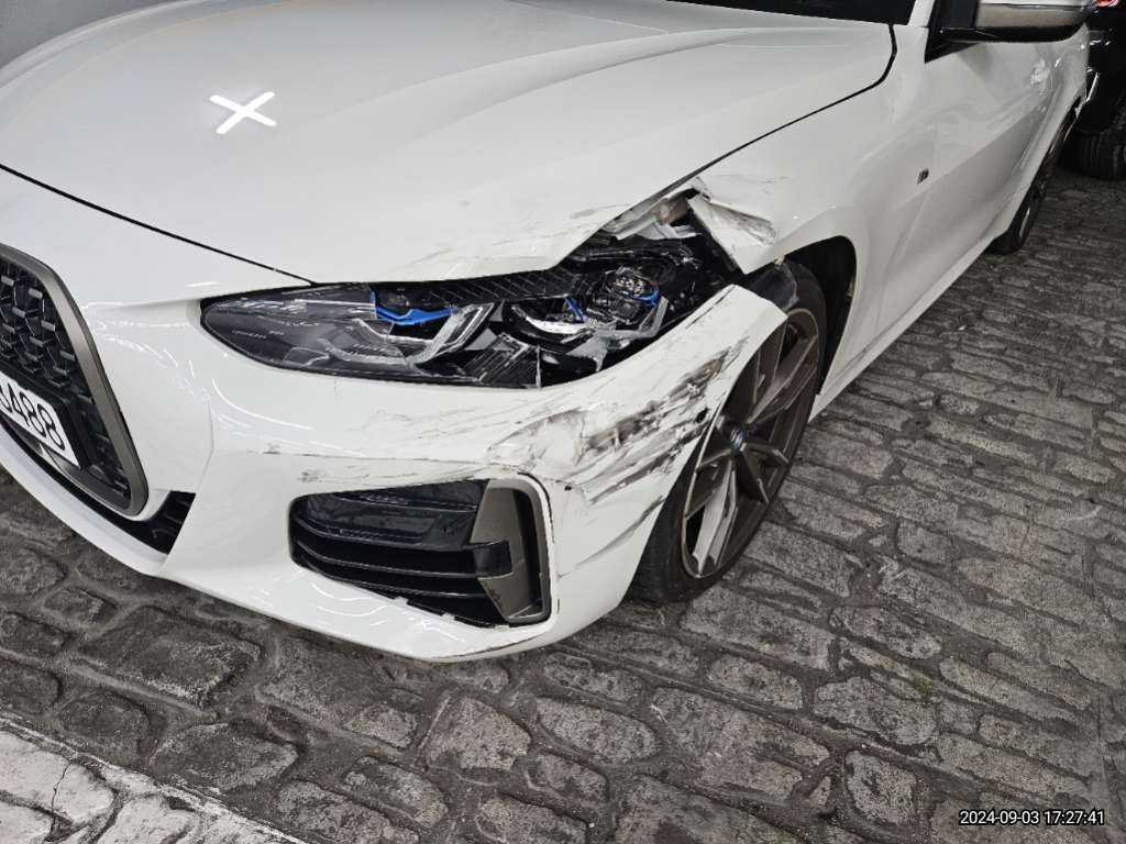 2024 BMW M440i xDrive Convertible, photograph 4