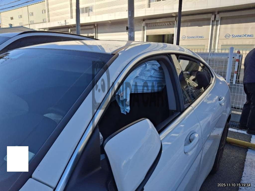 2022 BMW 220i Gran Coupe, photograph 2