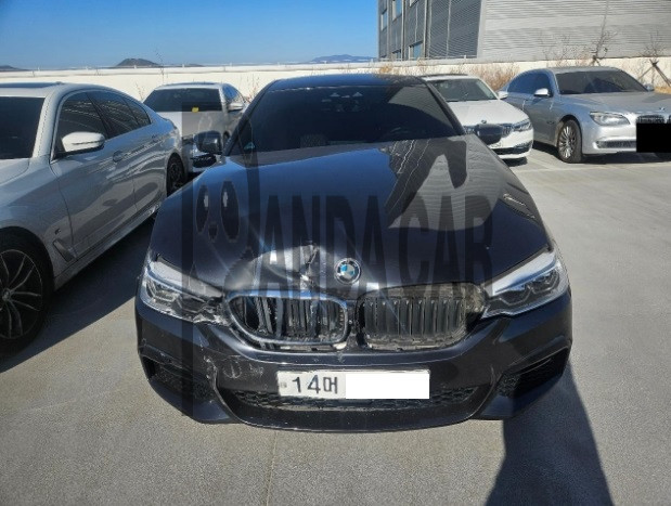 2019 BMW 530i M Sport Package Plus, photograph 1