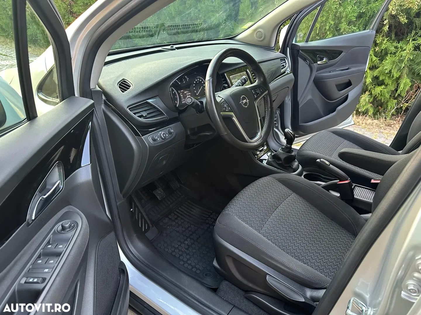 2019 Opel Mokka, photograph 10