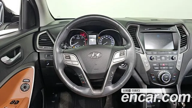 2017 Hyundai Santafe Diesel 2.0 2WD, photograph 12