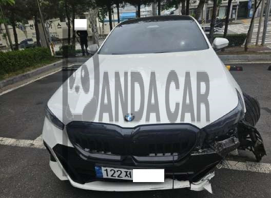 2025 BMW 520i, photograph 3