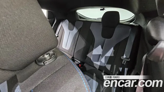 Hyundai Veloster 1.4 Turbo Modern — photo 1 of 33