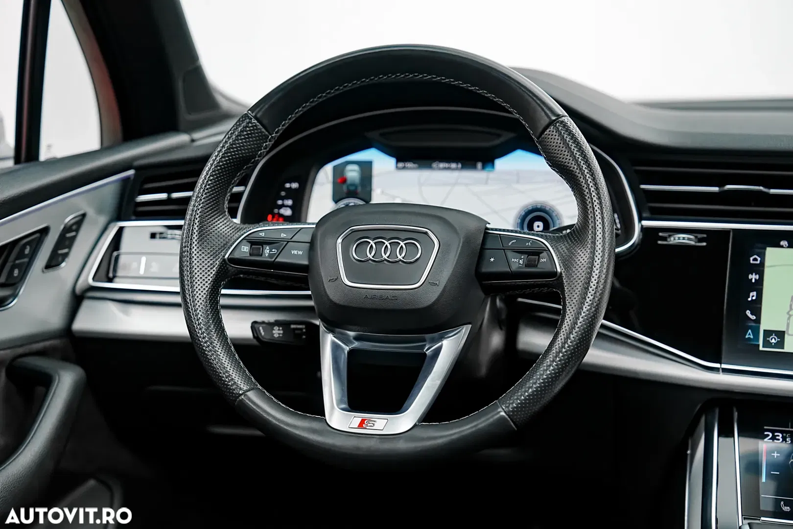 2021 Audi Q7, photograph 10