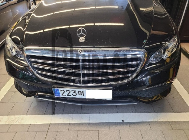 2019 Mercedes-Benz E300 4Matic, photograph 1