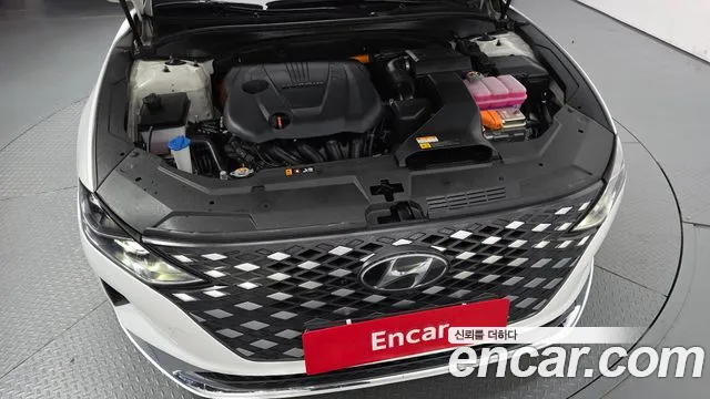 2022 Hyundai Grandeur Le Blanc, photograph 2