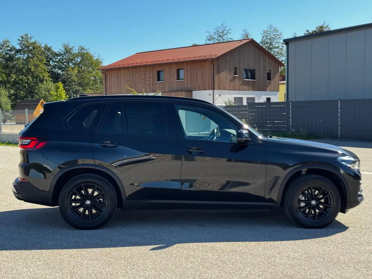 2022 BMW X5 25d xDrive/LED/Pano/Memory/360/ShadowLine/AHK, photograph 8