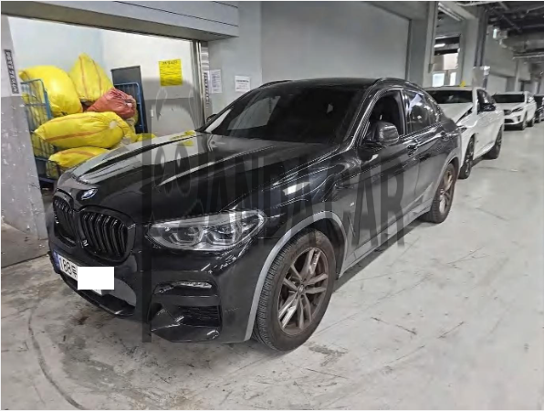 2021 BMW X4 xDrive20i, photograph 1