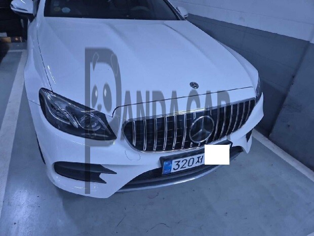 2020 Mercedes-Benz E450 4MATIC Cabriolet, photograph 1