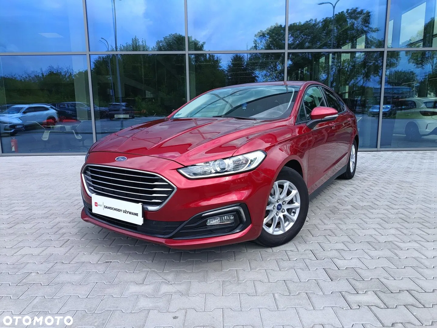 2019 Ford Mondeo, photograph 2