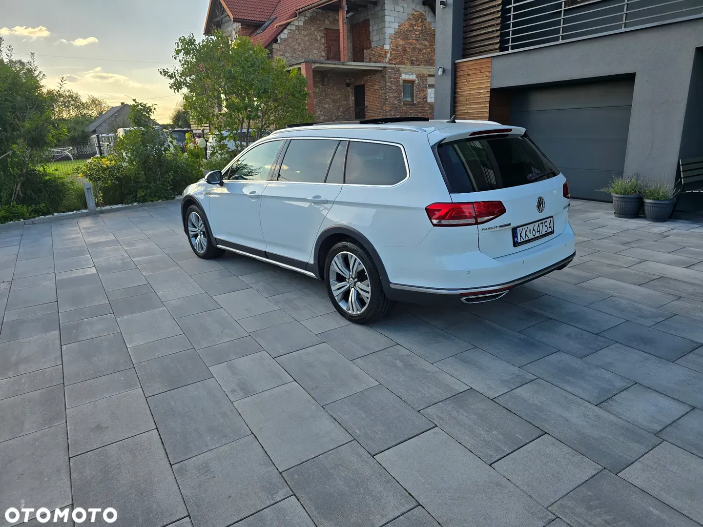 2017 Volkswagen Passat Alltrack, photograph 6