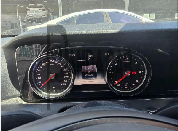2017 Mercedes-Benz E220 d, photograph 2
