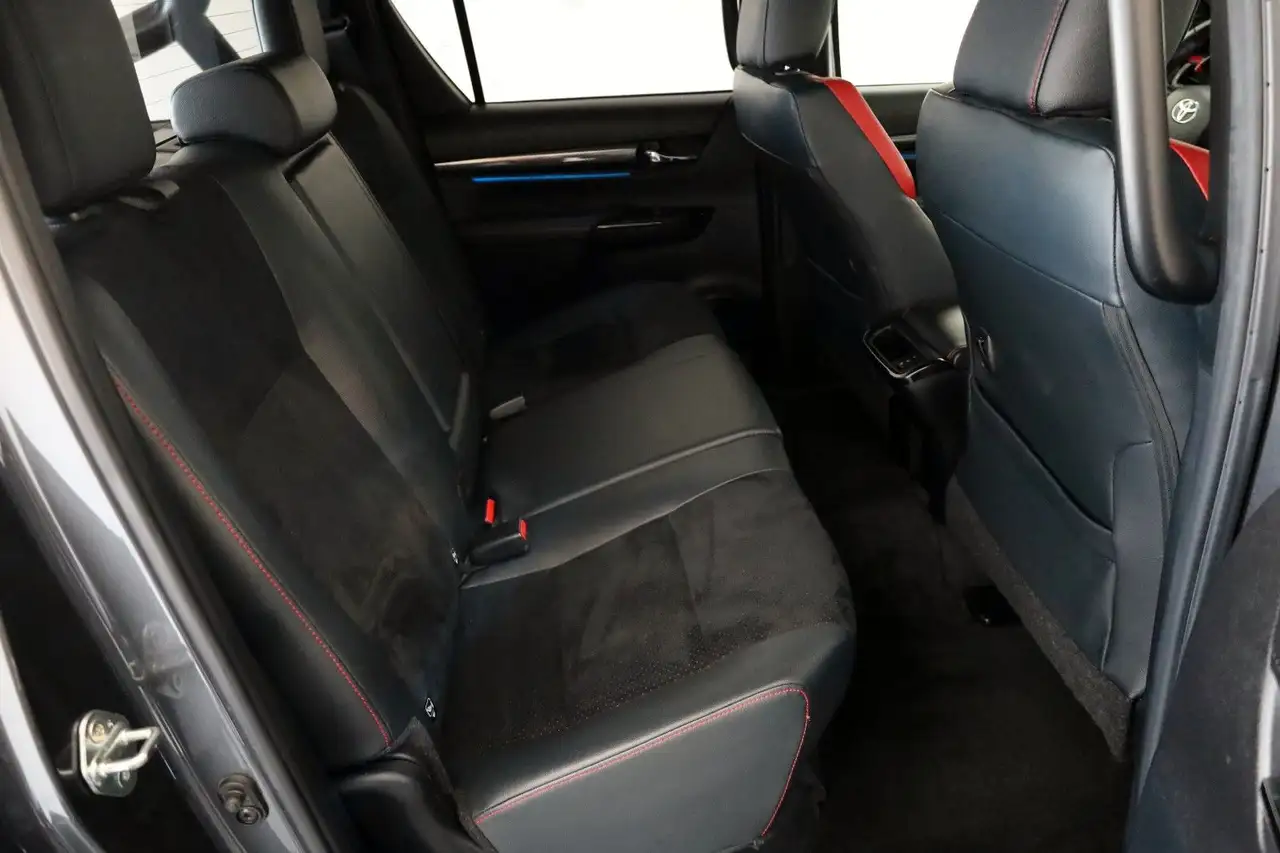 2023 Toyota Hilux 2.8 D-4D GR Sport,Alcantara,ACC,Rollo, AHK, photograph 6