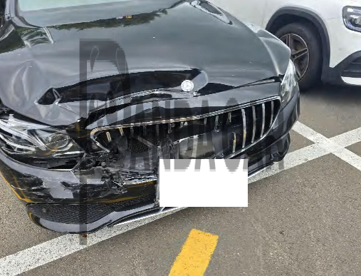2017 Mercedes-Benz E220 d, photograph 1