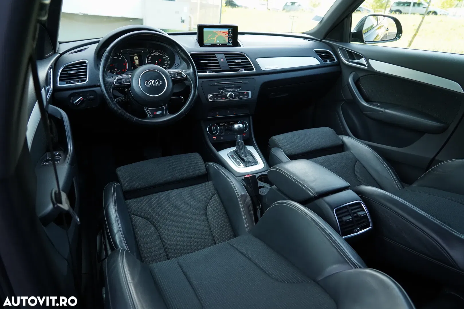 2015 Audi Q3 2.0 TDI Quattro Stronic Sport, photograph 8