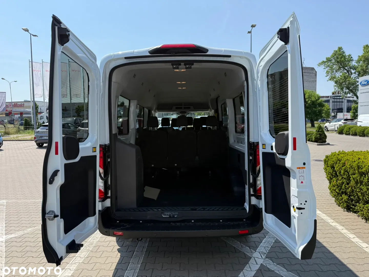 2026 Ford Transit Kombi L3H2 Trend, photograph 9