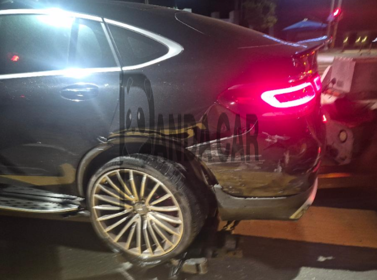 2021 Mercedes-AMG GLC63 S 4MATIC + Coupe, photograph 2