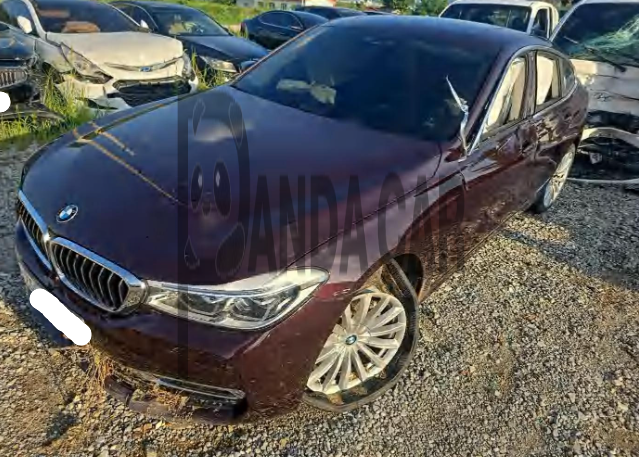 2020 BMW 630i xDrive Luxury, photograph 3