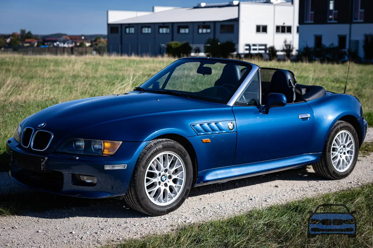 2001 BMW Z3 Z3 Roadster 2.2i # 2. Hand # Topasblau, photograph 1