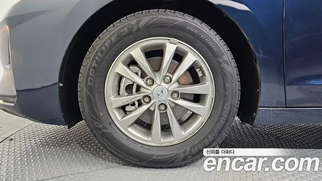 2019 Hyundai AVANTE 1.6, photograph 11