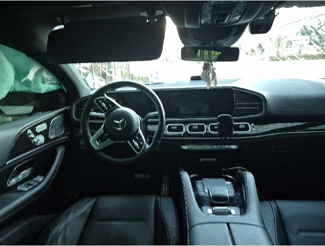 2022 Mercedes-Benz GLE400 d 4MATIC Coupe, photograph 6