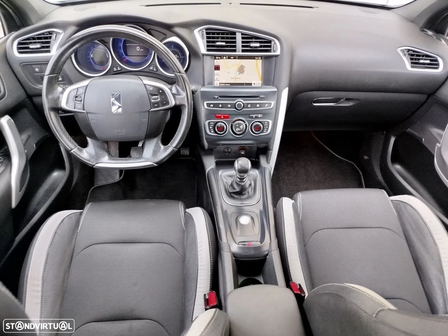 2015 Citroën DS4 1.2 PureTech So Chic, photograph 7