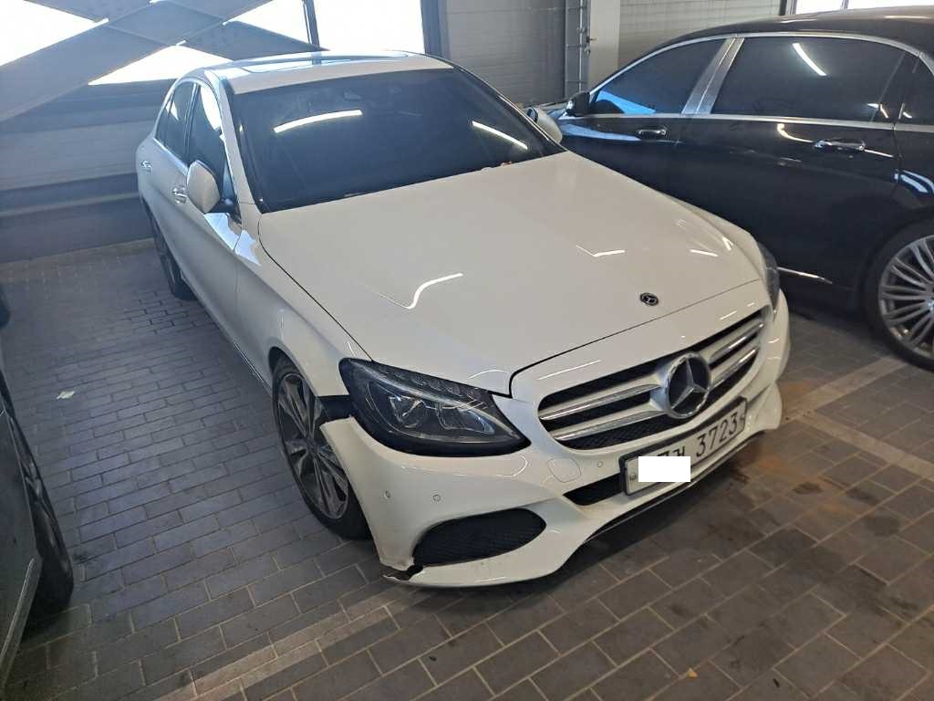 2017 Mercedes-Benz C220 d, photograph 2