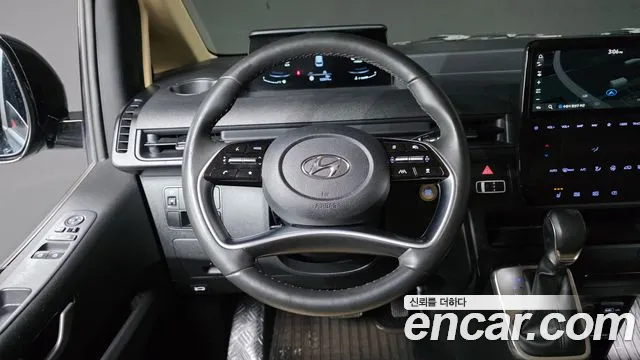 2022 Hyundai Staria Cargo 5-Seater, photograph 11