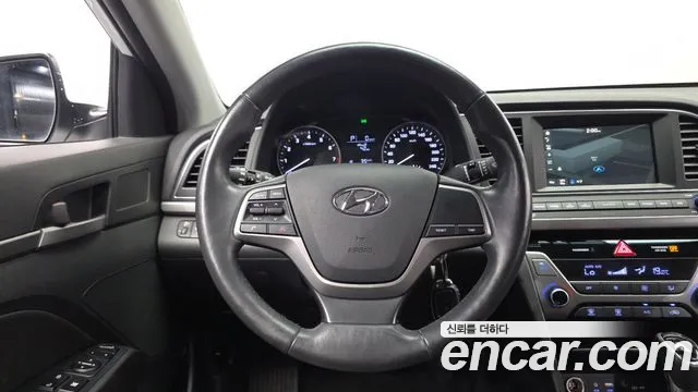 2015 Hyundai AVANTE 1.6 GDI Smart, photograph 10