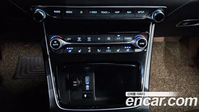 2017 Hyundai Grandeur 3.0 Exclusive, photograph 4