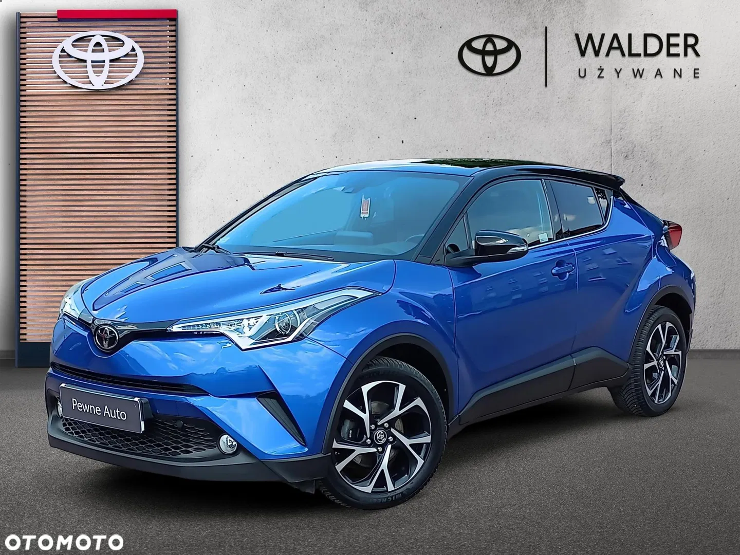 Toyota C-HR 1.2 T Dynamic — photo 1 of 20