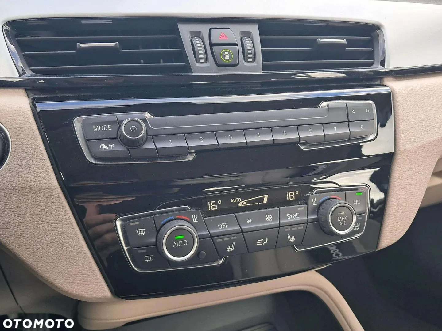 2022 BMW X1 sDrive16d Advantage, photograph 11