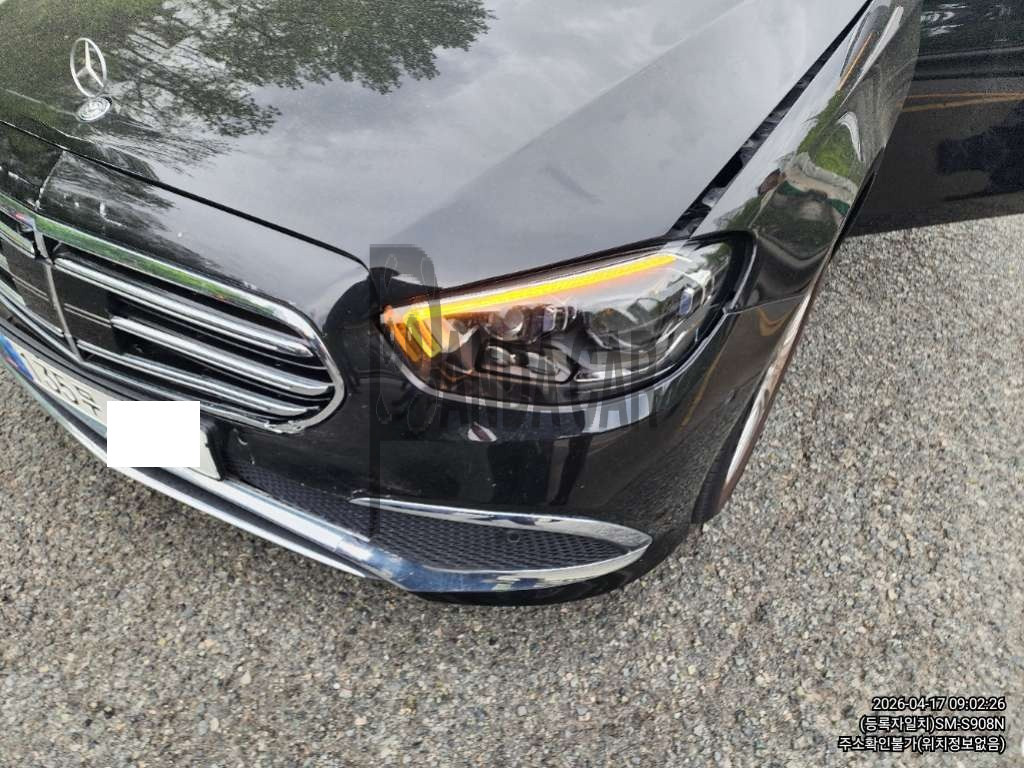 2023 Mercedes-Benz E220 d 4MATIC, photograph 3