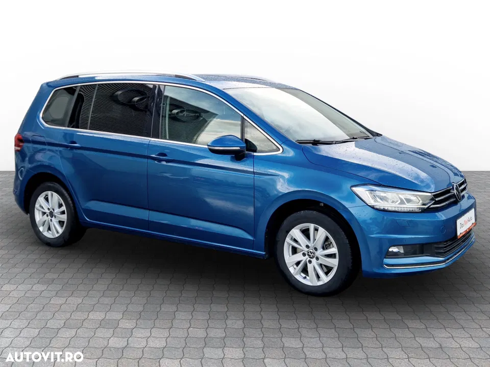 2022 Volkswagen Touran 1.5 TSI DSG Highline, photograph 5