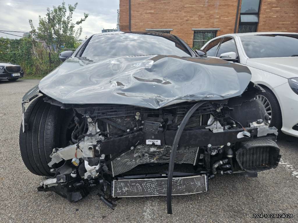 2019 Mercedes-AMG GT63 S 4Matic, photograph 1