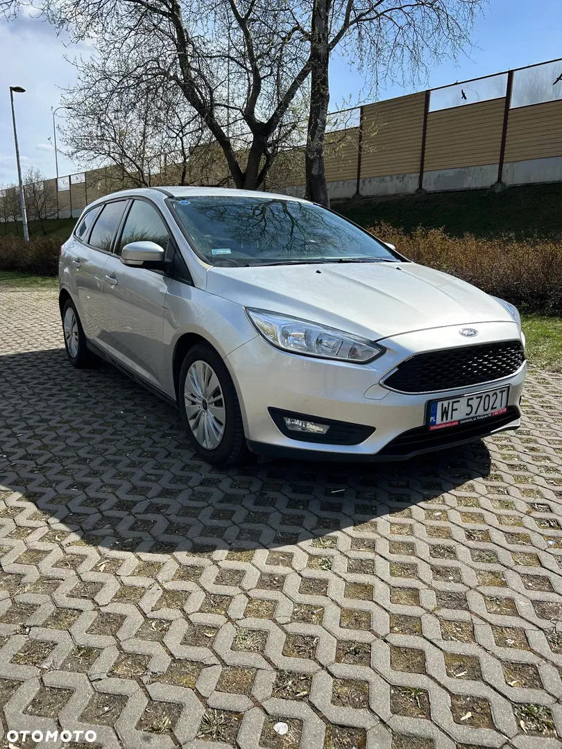 2016 Ford Focus 1.5 TDCi Gold X, photograph 2