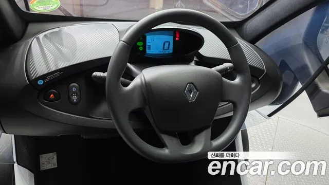 2020 Renault-KoreaSamsung Twizy Life(2-Seater), photograph 11