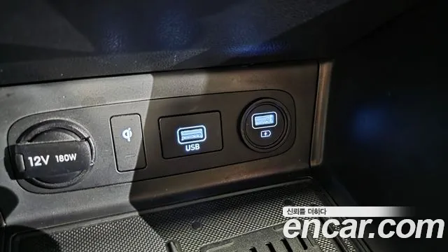 Hyundai Sonata 2.0 — photo 1 of 37