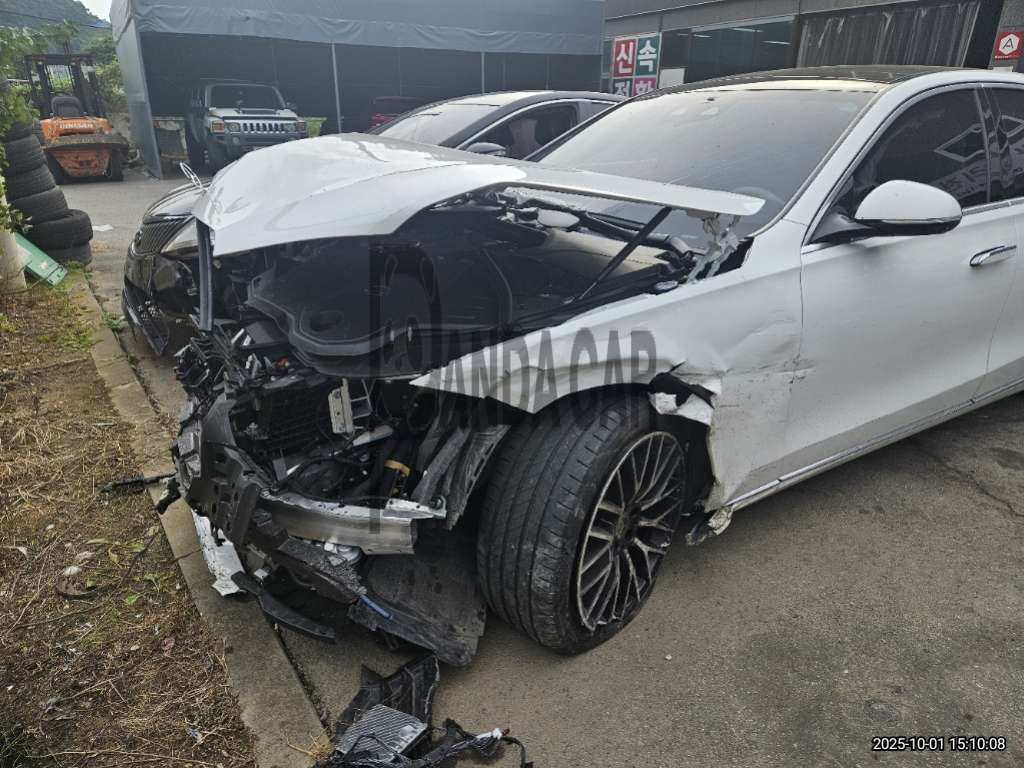 2025 Mercedes-Benz S 450 4MATIC, photograph 2