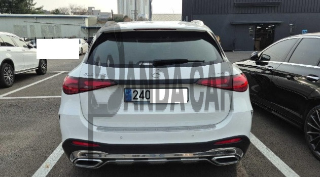 2024 Mercedes-Benz GLC300 4MATIC, photograph 2