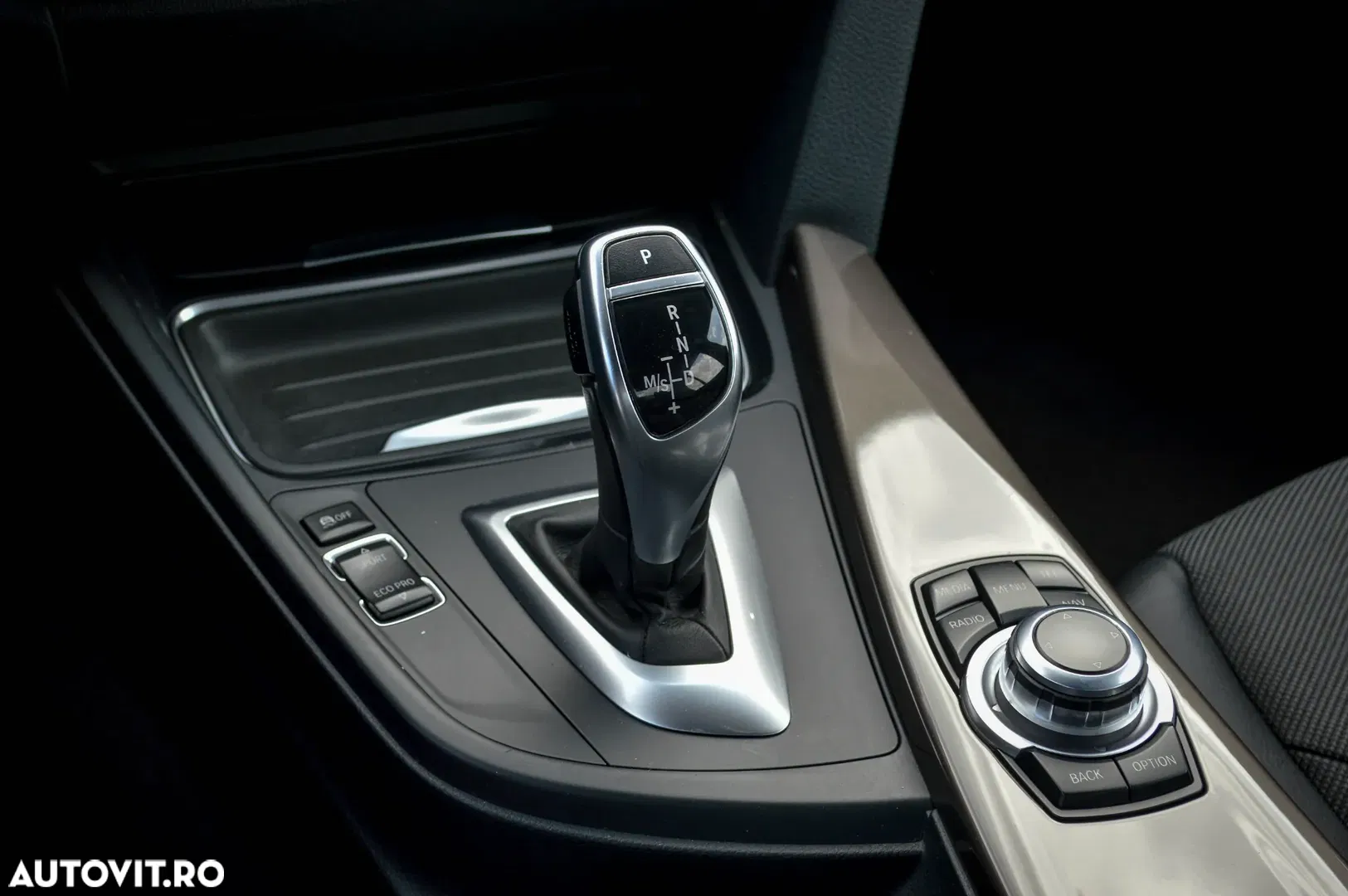 2014 BMW Seria 3 320d xDrive DPF Aut. Edition Sport, photograph 8