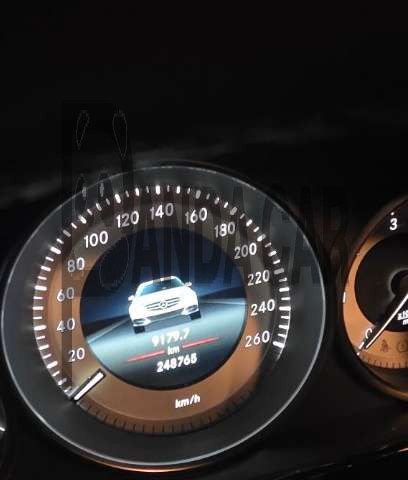 2017 Mercedes-Benz E300 4Matic, photograph 3