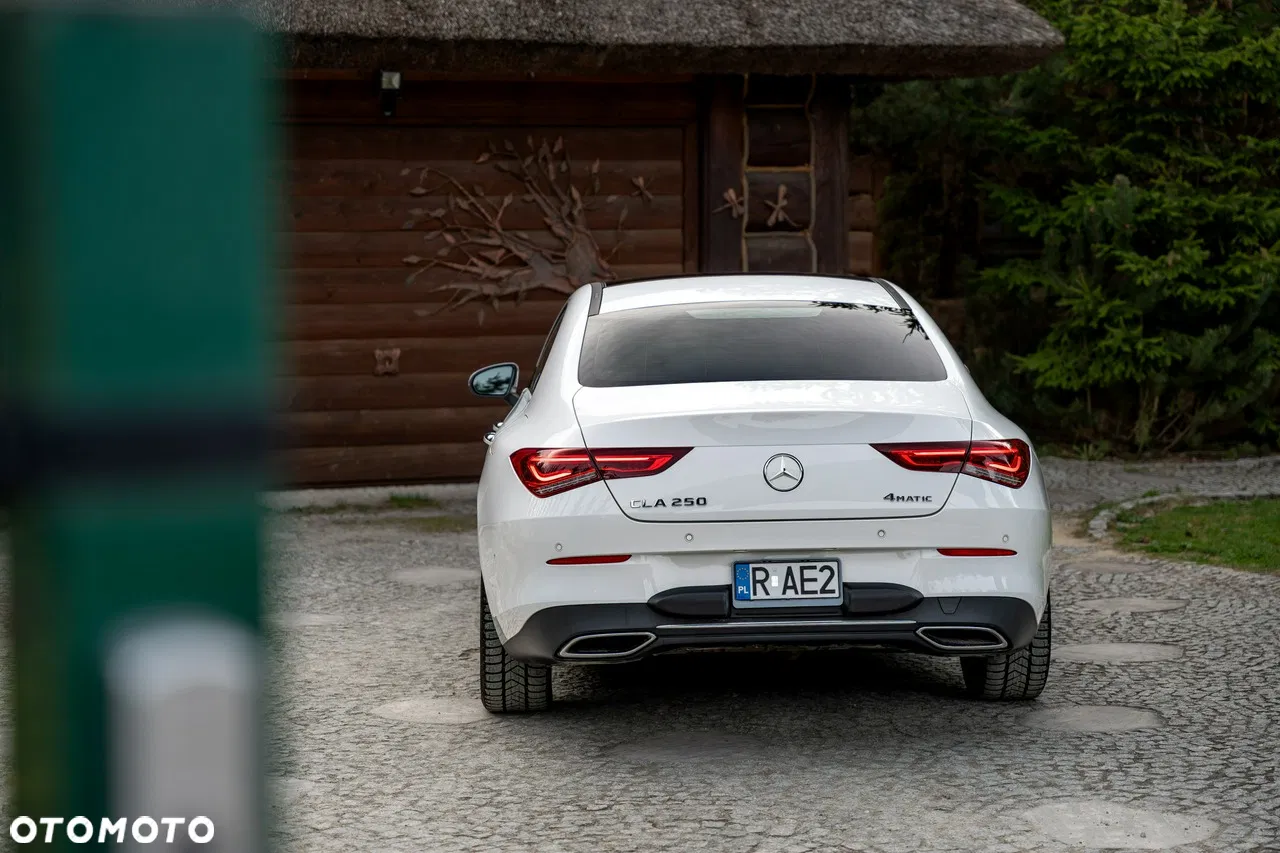 2021 Mercedes-Benz CLA 250 4Matic 7G-DCT, photograph 6